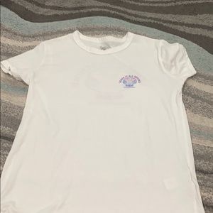 Vineyard vines white T-shirt